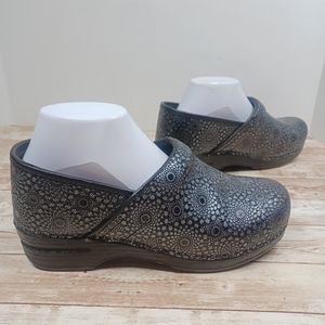 Dansko Professional XP Black Silver Clog Work Shoe Slip On Women's Euro Size 40